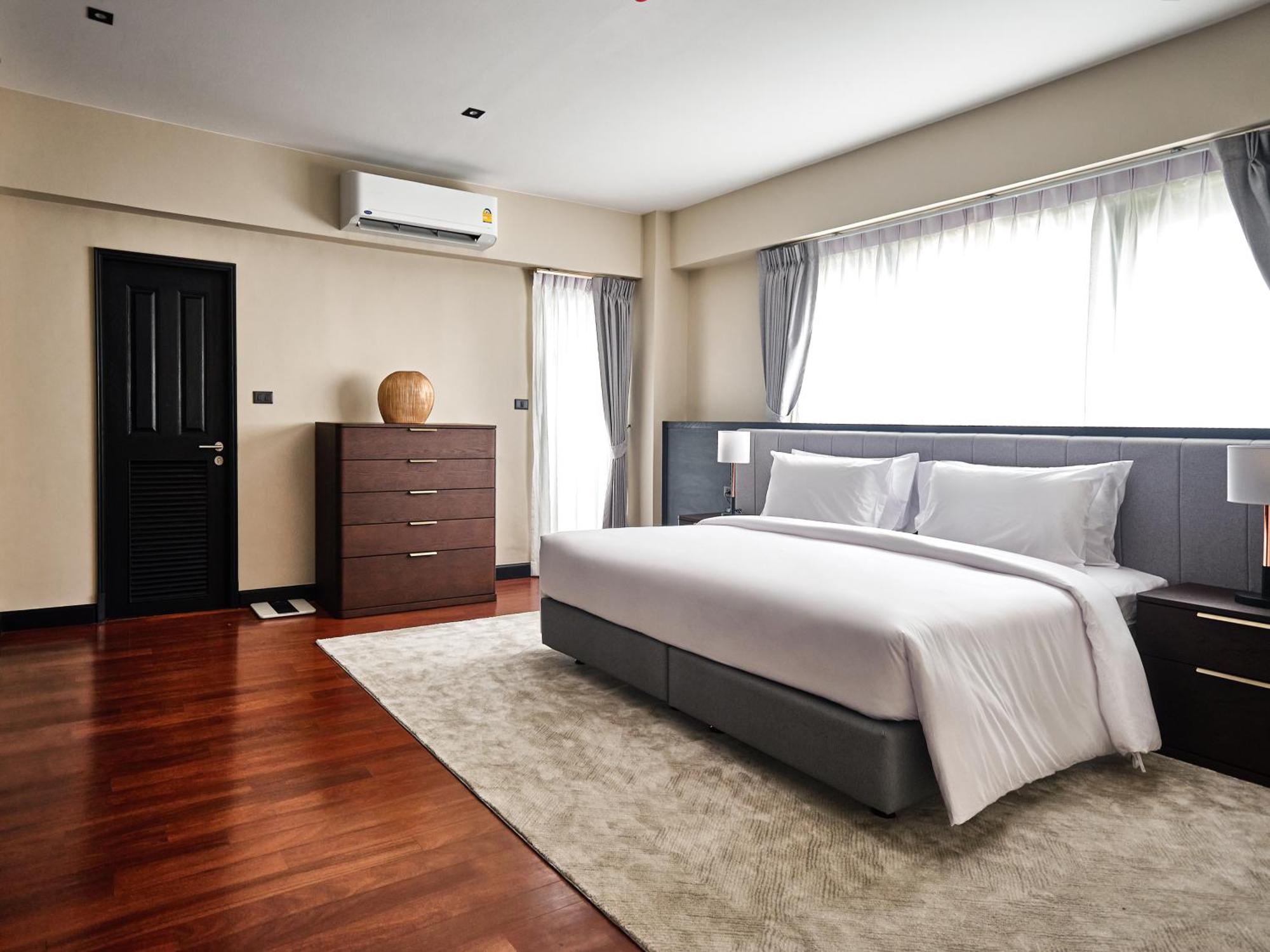 Floral Court Hotel & Residence Sukhumvit 13 Bangkok Ngoại thất bức ảnh